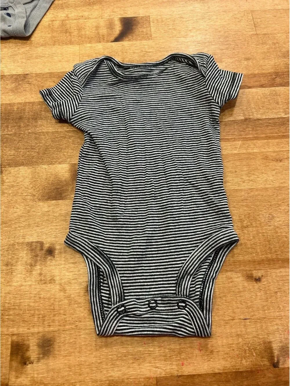 Set of 4 Baby Bodysuits 0-3 Month Size - Black, White, gray, and Striped